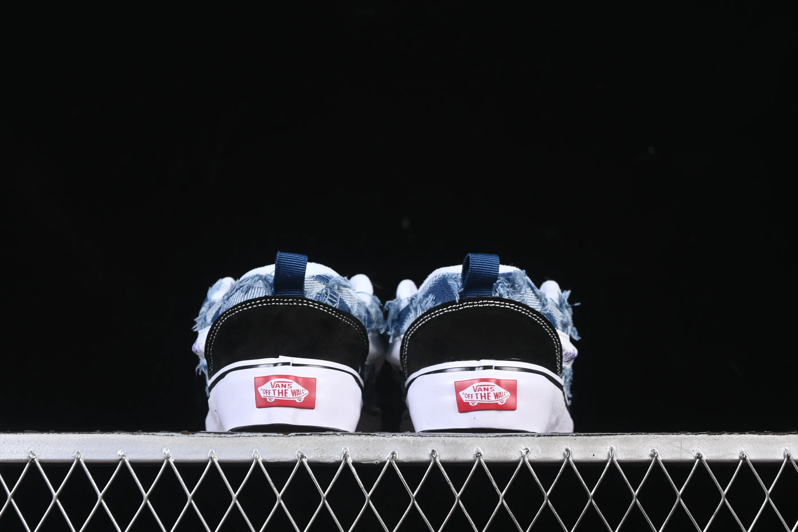 All categories Vans Vans series Vans Low Vans low-top Vans Knu Skool Vr3 Vans low-top casual skateboard shoes VN0009QCBT1